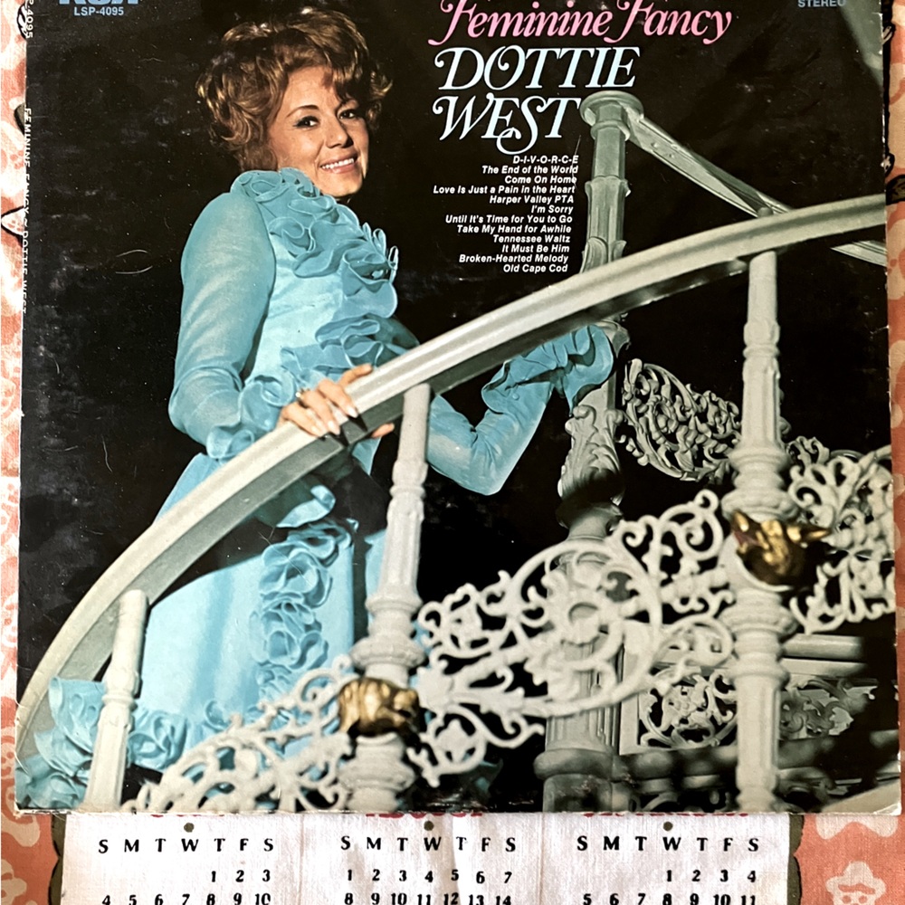 Dottie West-Feminine Fancy Album In Great Condition